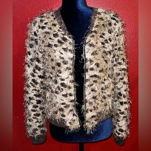 Lpve Culture faux fur leopard animal print zipper jacket size Large Like New - Picture 2 of 10